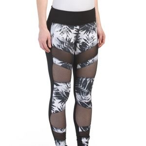 JESSICA SIMPSON THE WARM UP Palm Printed Leggings